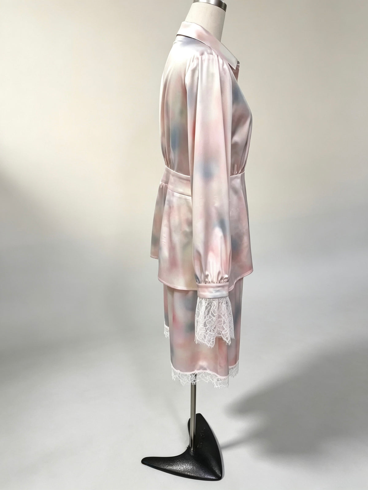 Tie Dye Satin Pajama Set Long Sleeve Lace Trim Shirt & Shorts Women Sleepwear Wholesale